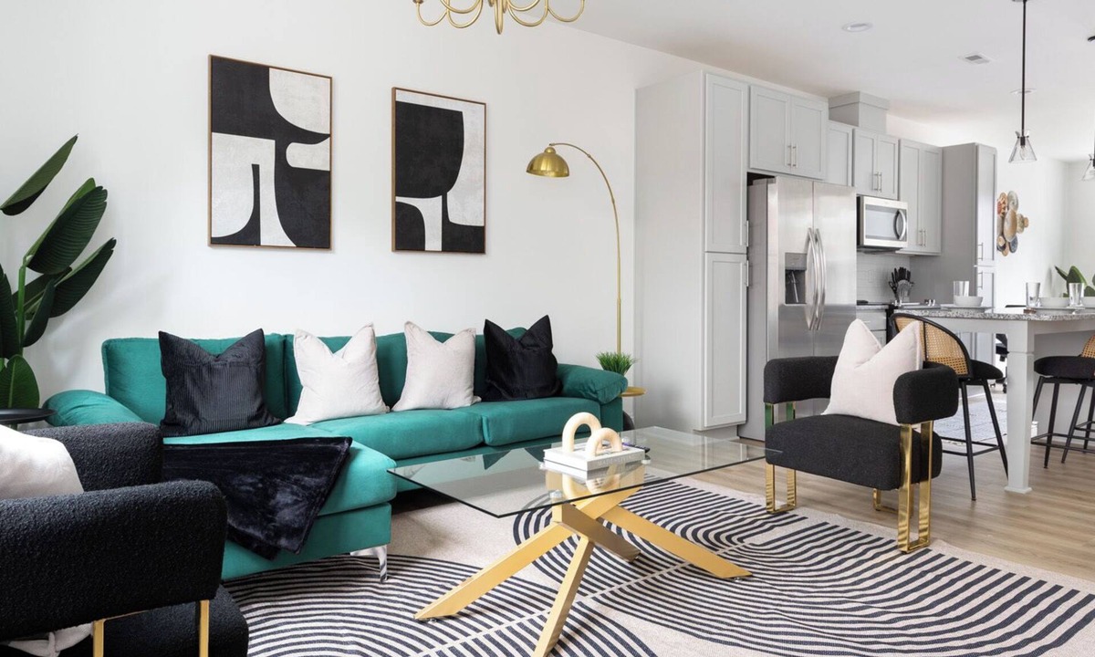 Northeast Raleigh House | Modern Upscale 4-bedroom condo in Raleigh!