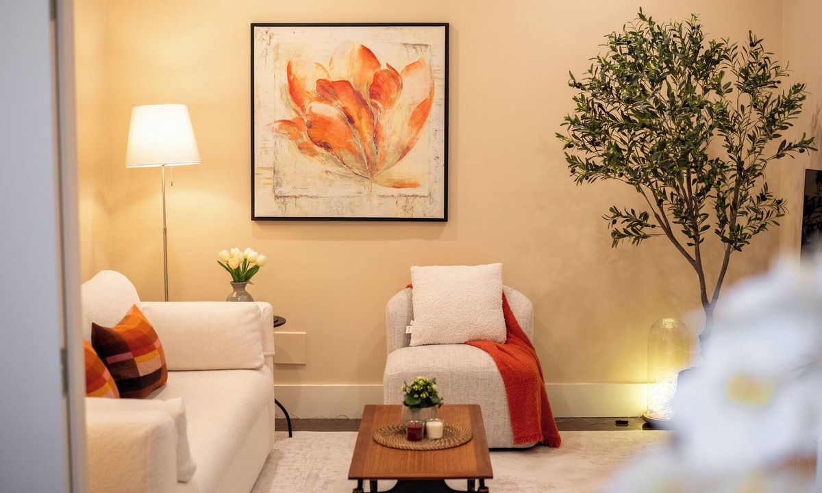Shaughnessy House | Modern Vancouver Stay - Near Downtown & Transit