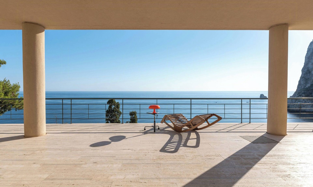 Capo Zafferano House | Modernist villa with private sea access