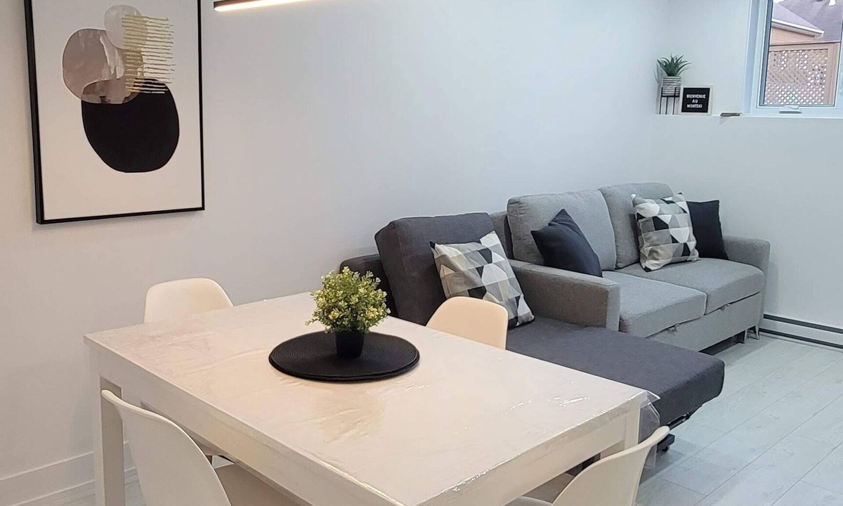 Beaupre Apartment | MONTSKI | Luxurious 〽️ condo