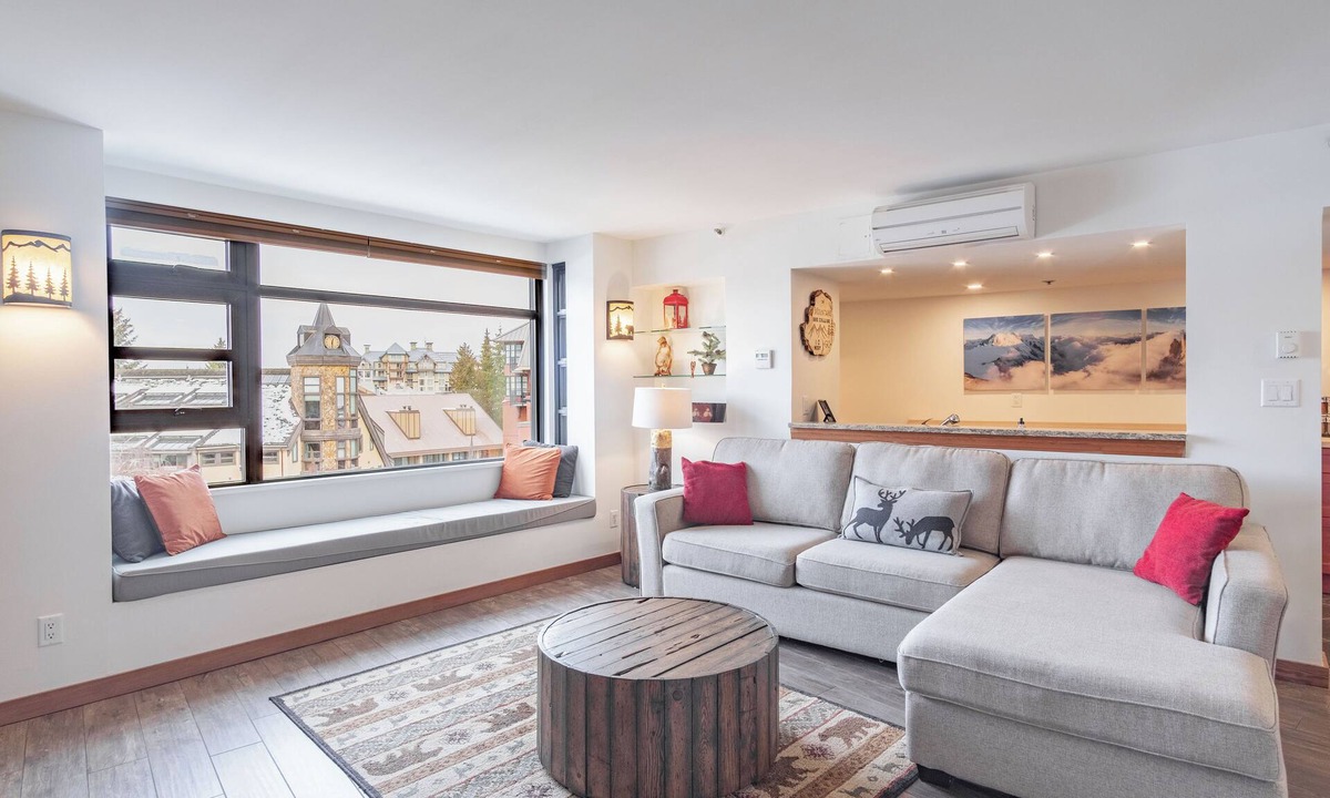 Whistler Village Apartment | Moscato-Ski-In/Ski-Out (A Condo at Carleton Lodge)