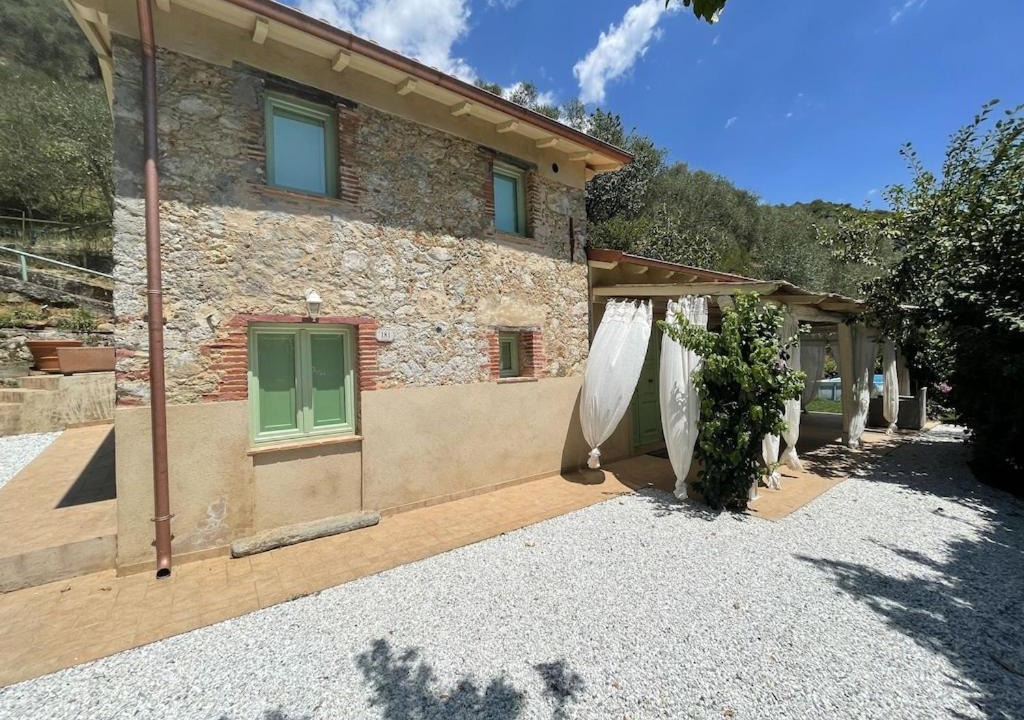 Camaiore House | Newly renovated Rustico with pool 4 people, very quiet location
