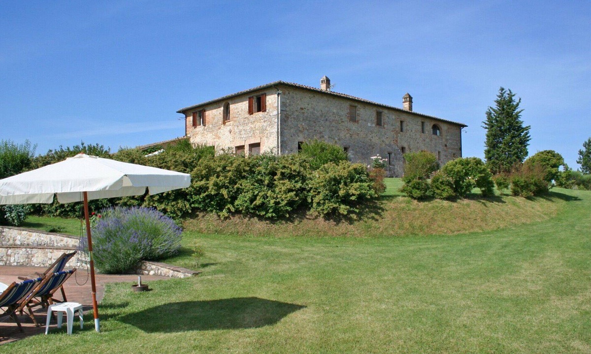 Monteroni d'Arbia Apartment | Nice apartment for 6 guests with pool, WIFI, patio and panoramic view, close to Siena