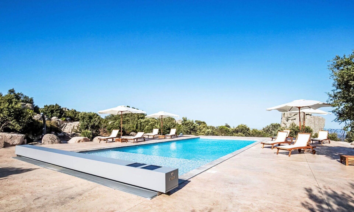 Calangianus Villa | Nice apartment in villa for 4 guests with pool, WIFI, A/C, TV, patio and pets allowed