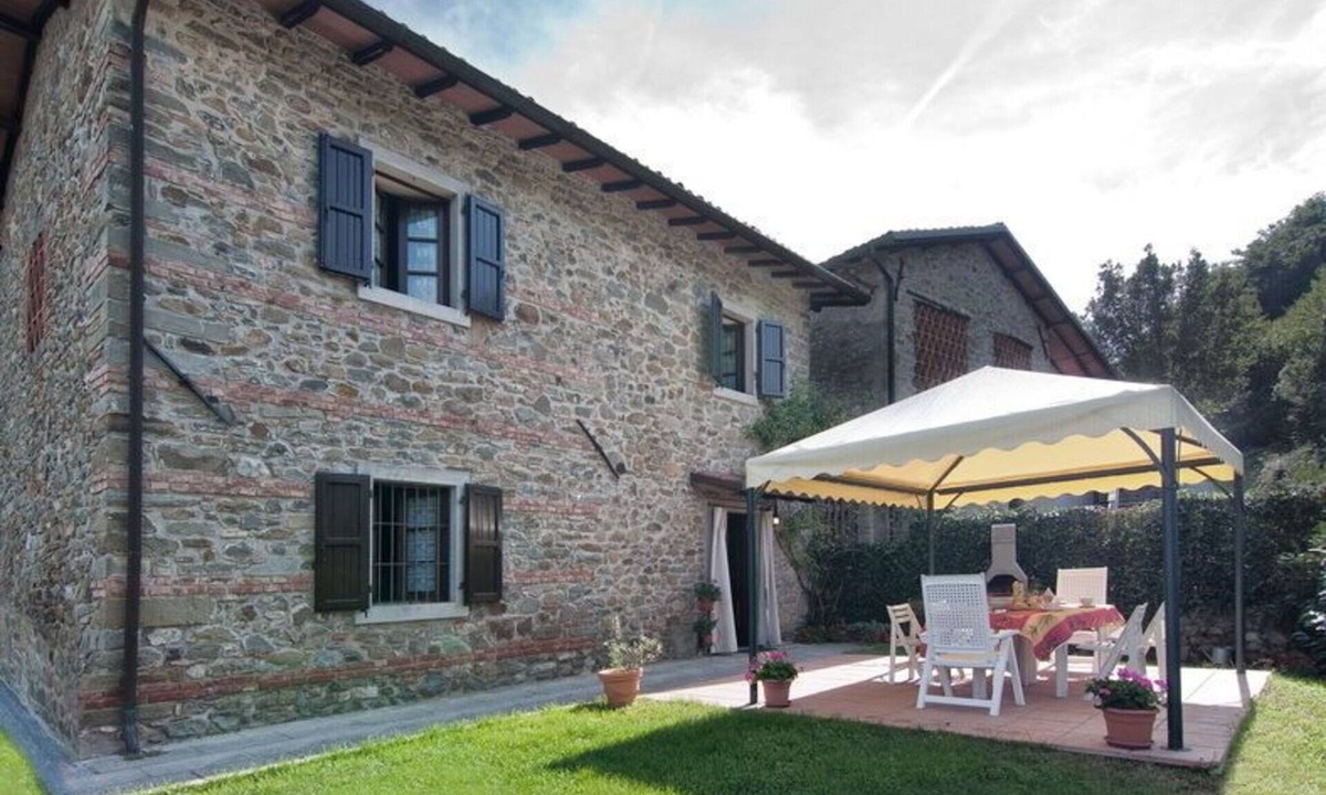 Castelnuovo di Garfagnana Apartment | Nice apartment for 6 people with WIFI, TV and panoramic view