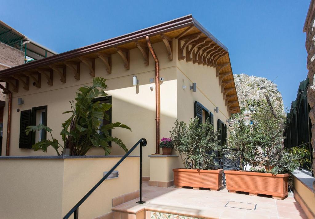Mondello House | Nonna Anna Rooms