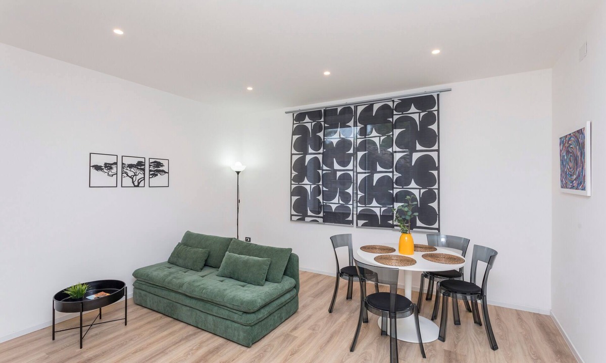 Belpasso Apartment | ‘Oasis By Ziira’ Apartment with Private Terrace, Wi-Fi and Air Conditioning