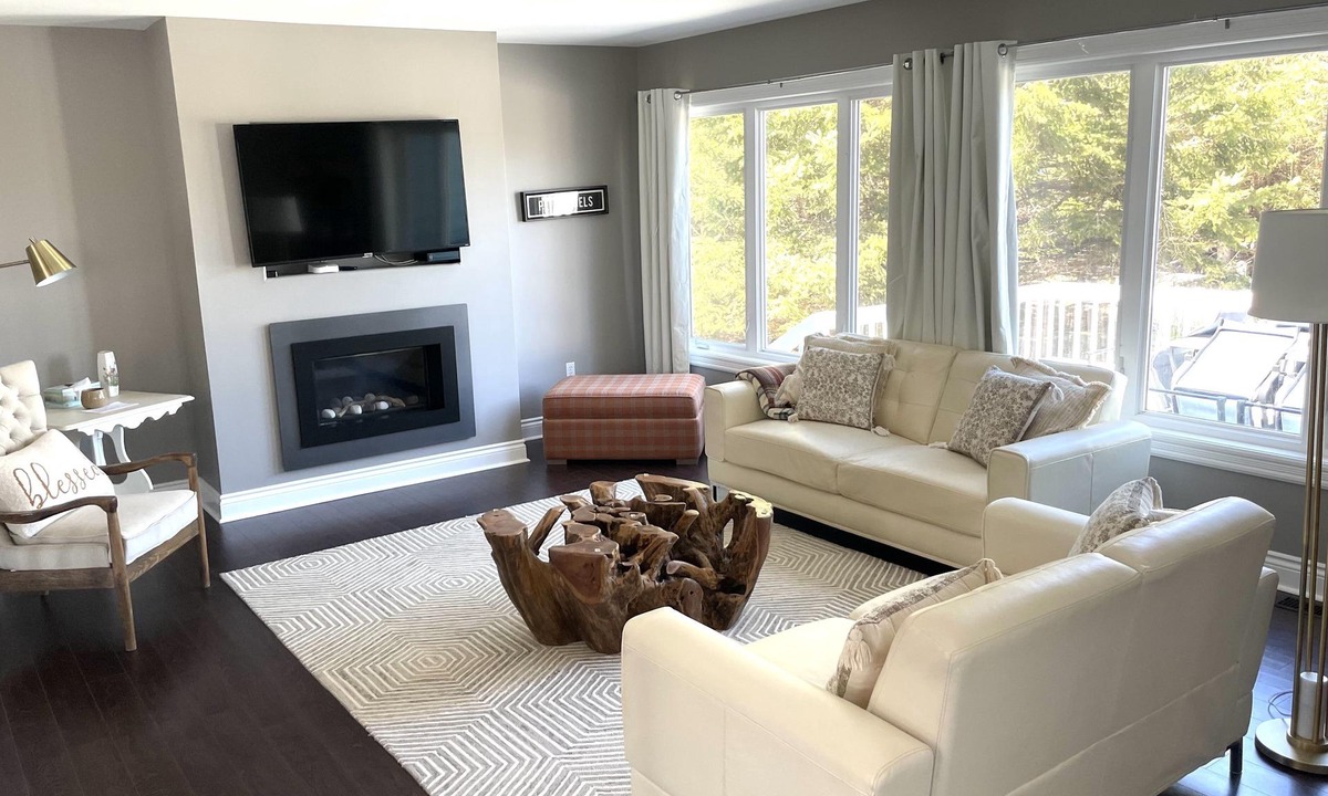 Bayview Cottage | Ocean Front Cottage With Access To Small Beach, Minutes To Cavendish