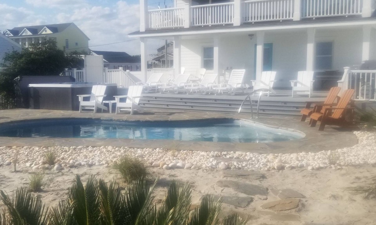 Atlantic Beach House | OCEAN FRONT WITH THE BEST OCEAN VIEWS. HEATED POOL & HOT TUB ALL YEAR