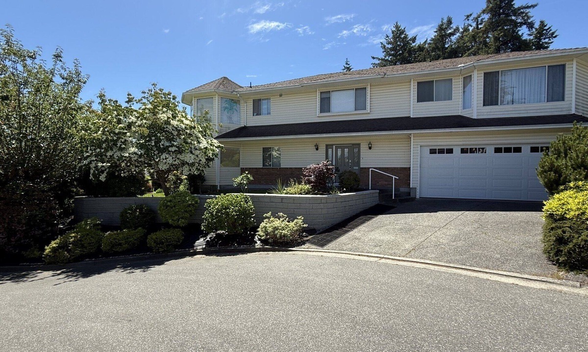 White Rock House | Ocean View & Mount Baker 5 min from the beach! Canada longest pier, restaurant