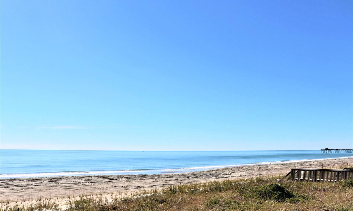 Emerald Isle House | Oceanfront 4BR with Panoramic Views & Beach Access
