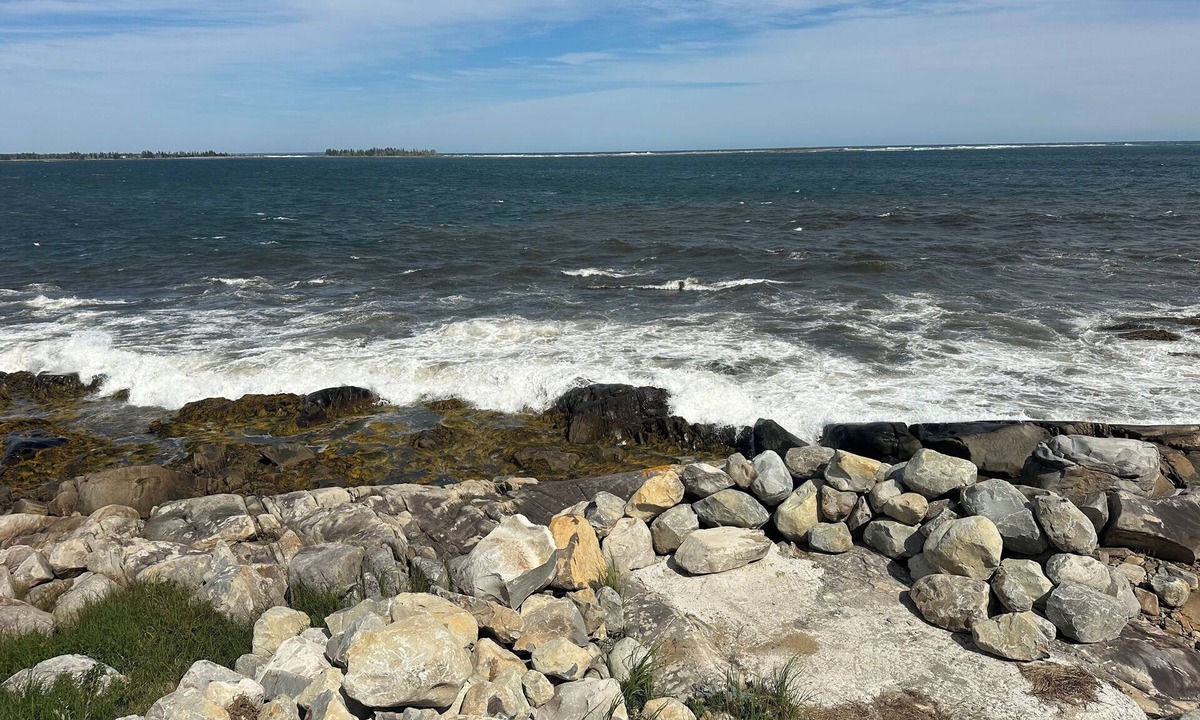 Port Medway Cottage | Oceanfront getaway two bedroom plus sofabed, amazing views and close to beaches