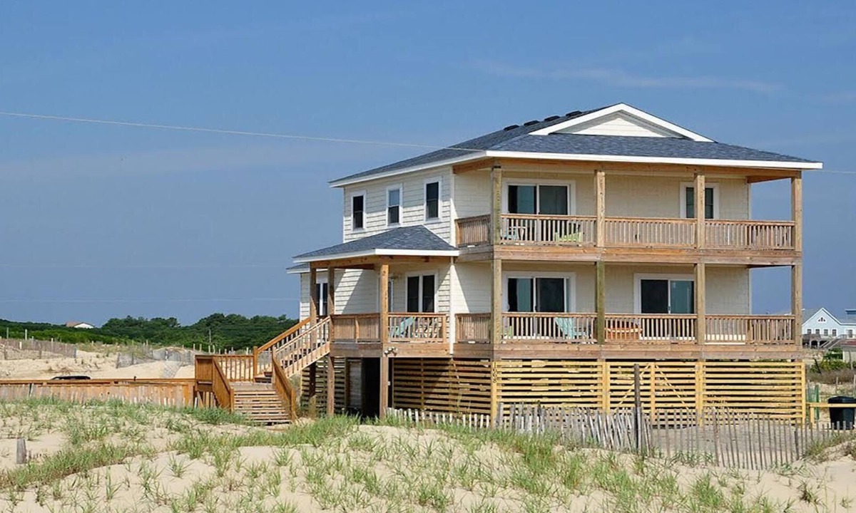 Corolla House | Oceanfront, secluded, private pool. Accessible only by 4x4 vehicle