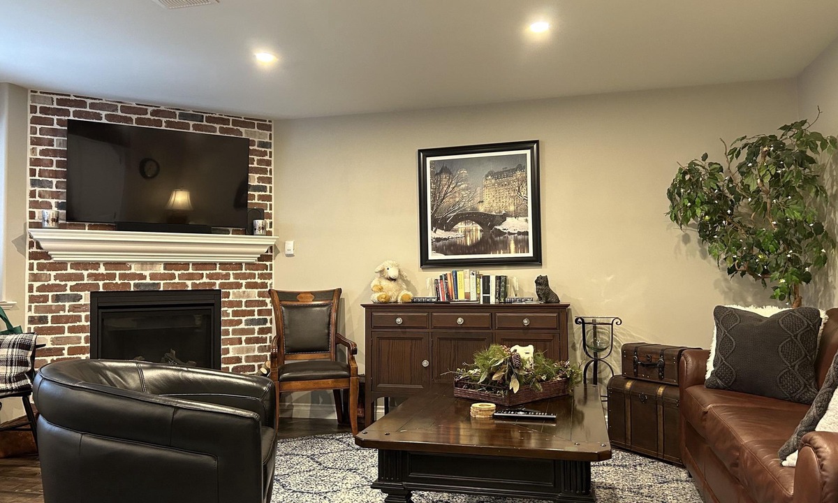 Maple Ridge House | Our BEAUTIFUL 2 Bedroom DELUXE Basement Suite w/AC & NG fireplace, Kanaka Ridge