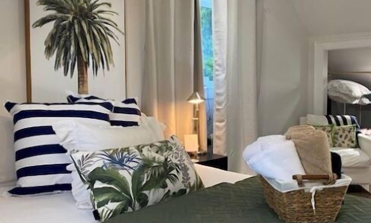 Kawartha Lakes Bed & Breakfast | Over the Top B&B