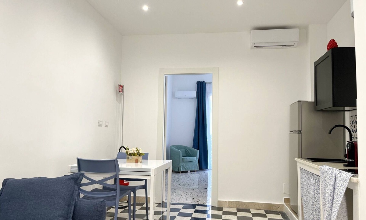 Corso dei Mille - Sant'Erasmo Apartment | Palermo Central Stay- Ficus 2 |Apartment with Terrace, Balcony and King Size Bed