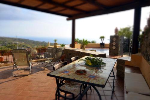 Rekhale House | Pantelleria Dammusi Belvedere
