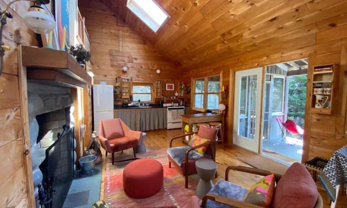 Kingsburg Cabin | Peaceful Seaside Cottage Retreat