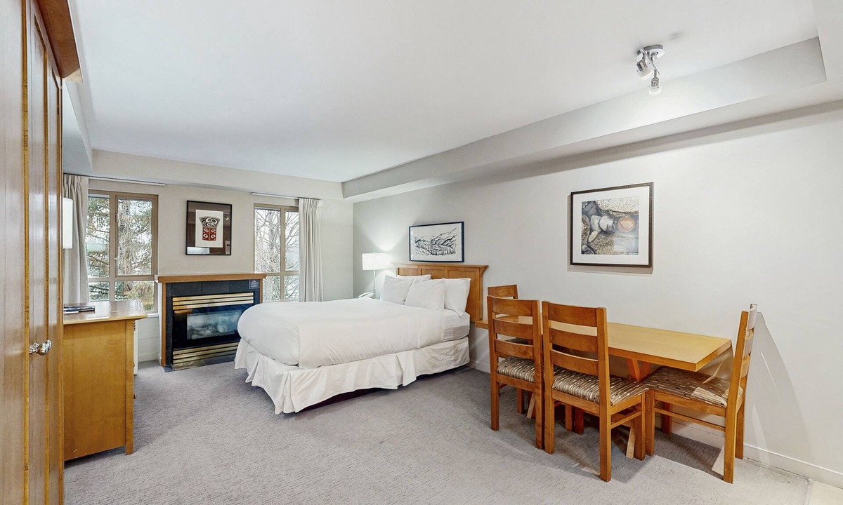 Whistler Village Apartment | Perfect 5th-floor studio with ski & mountain views & fireplace