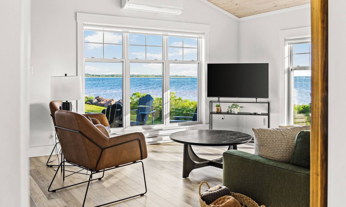 Grand-Digue Cottage | Premium Oceanfront Cottage Near Shediac | Modern Comforts & Stunning Views