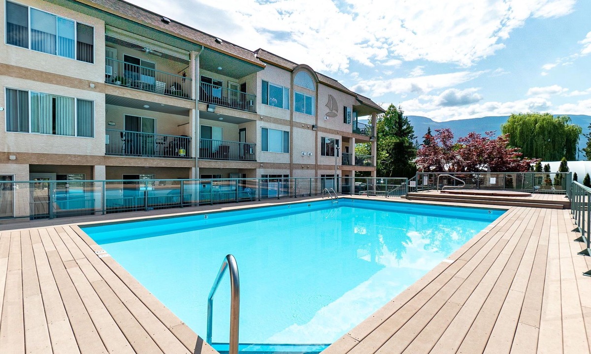 Sicamous Condo | Private Boat Slip, Pool and Hot Tub ~ Downtown Sicamous