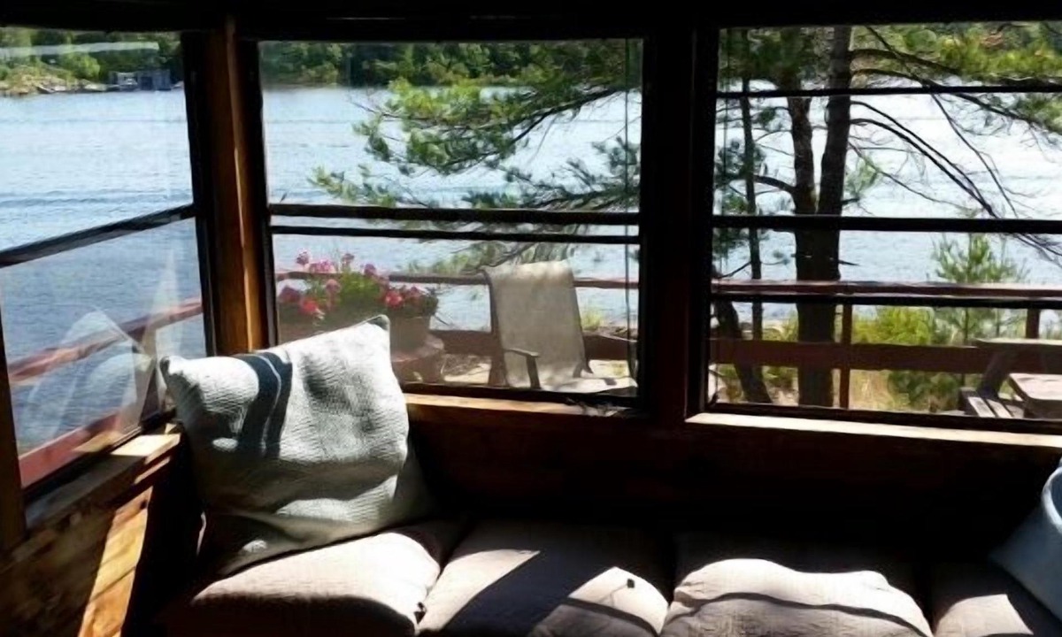 Byng Inlet Cottage | Private Island Pointe Au Baril