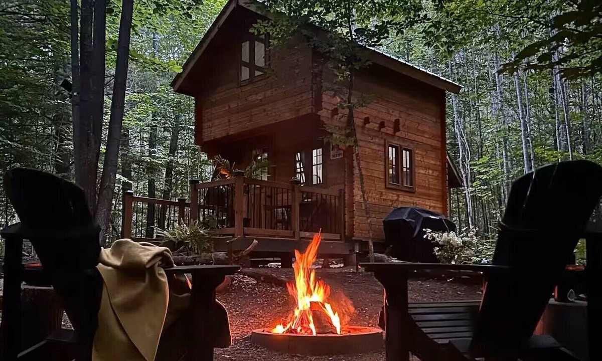 Killaloe Cabin | ↟ Private Nature Spa Retreat | Luxury Vista Cabin