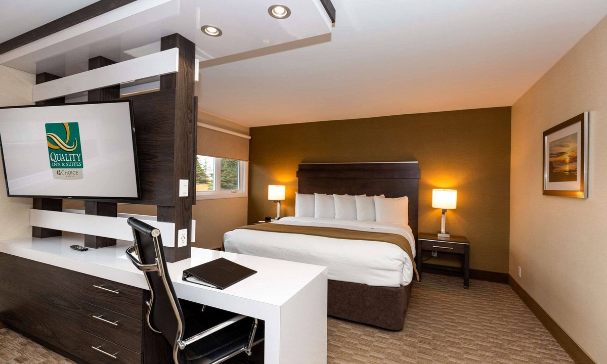 Matane Hotel | Quality Inn & Suites