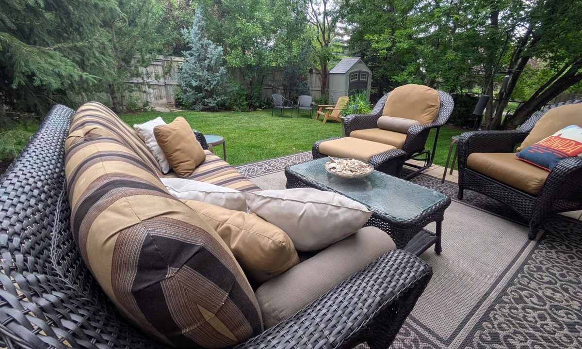Panorama Hills House | Quiet, Pet-Friendly Retreat 🐾 Great Location Near Airport✈️ & Nature ⛰️