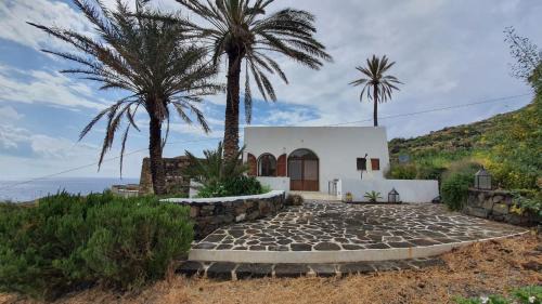 Pantelleria House | RADYSHAMS DAMMUSI Le PALME