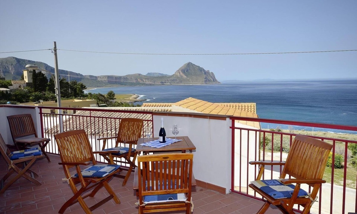 Macari Villa | RANDOM LISTING