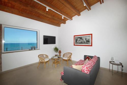 Marina di Caronia House | Relais Villa Giovanna - by the sea with garden