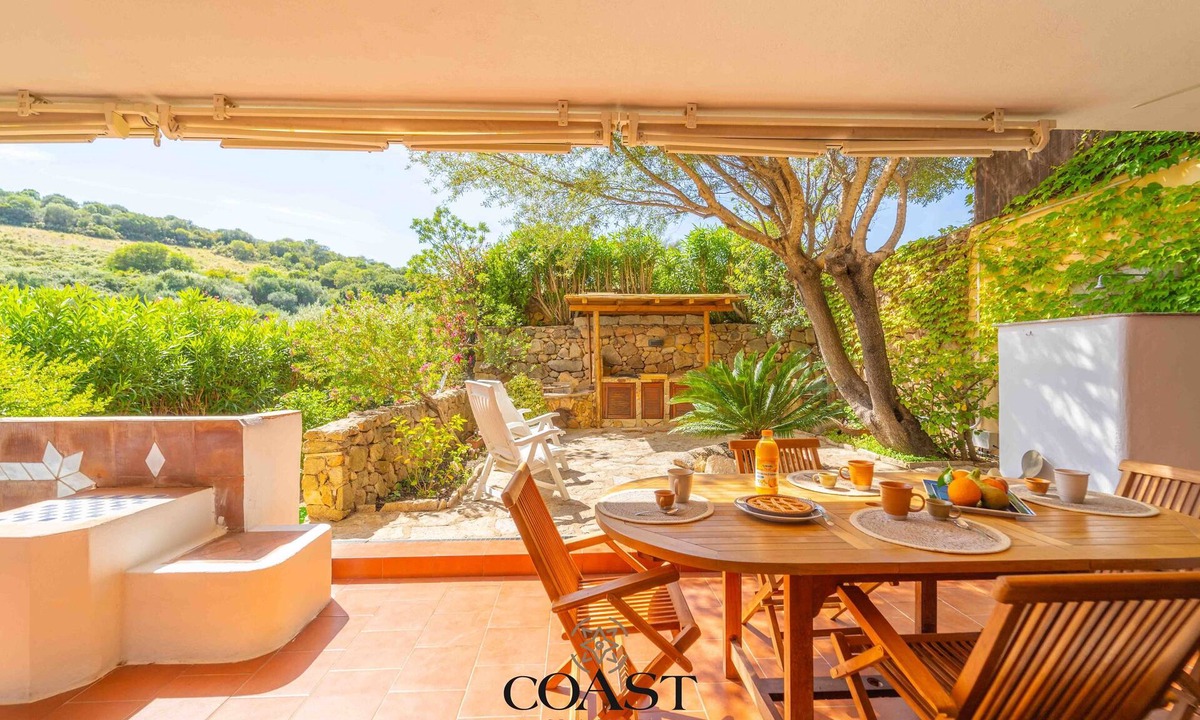 Portisco Apartment | Relaxing Garden | Family-Friendly, Garden, Beaches