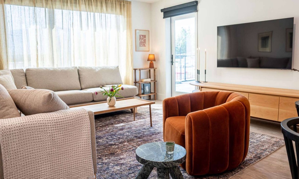 Revelstoke Condo | Revelstoke - Condo with Hot Tub-Sea Eagles Landing
