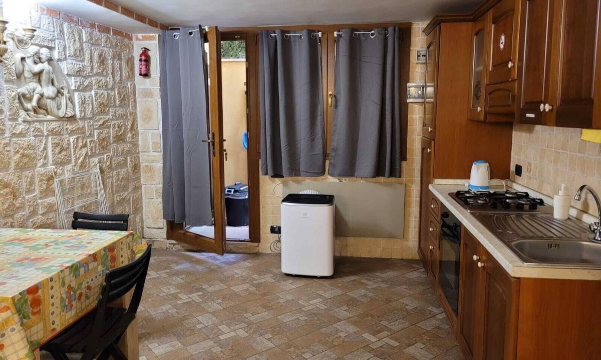 Anzio Apartment | Roman Tavern Studio Apartment