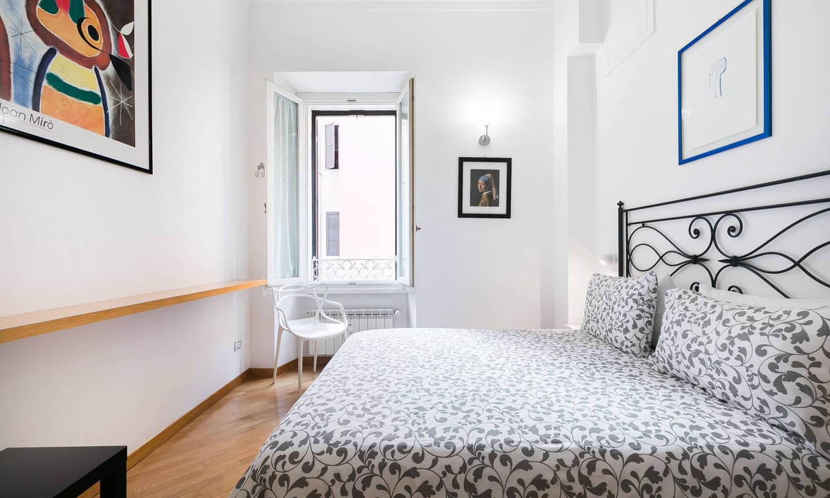 Testaccio Apartment | Rome center-Totally retored: after a long stay we started again with short stays