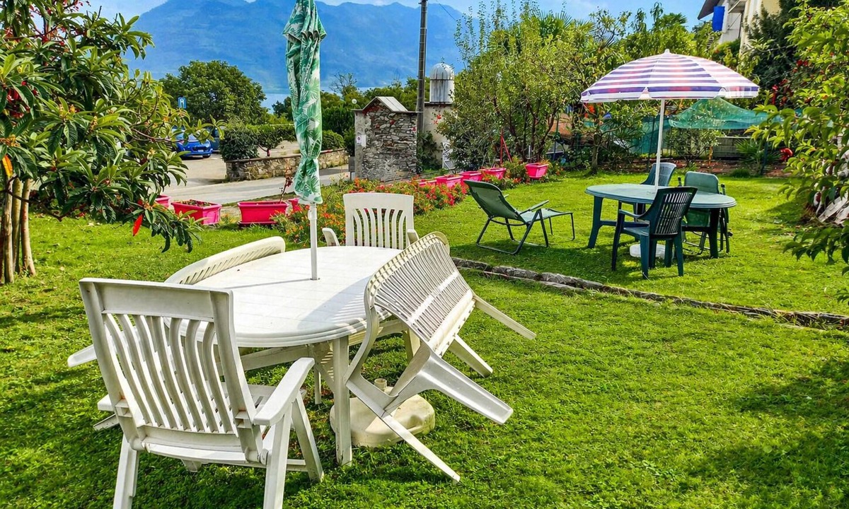 Ghiffa Apartment | Rustico Moderno C by Lago Reisen