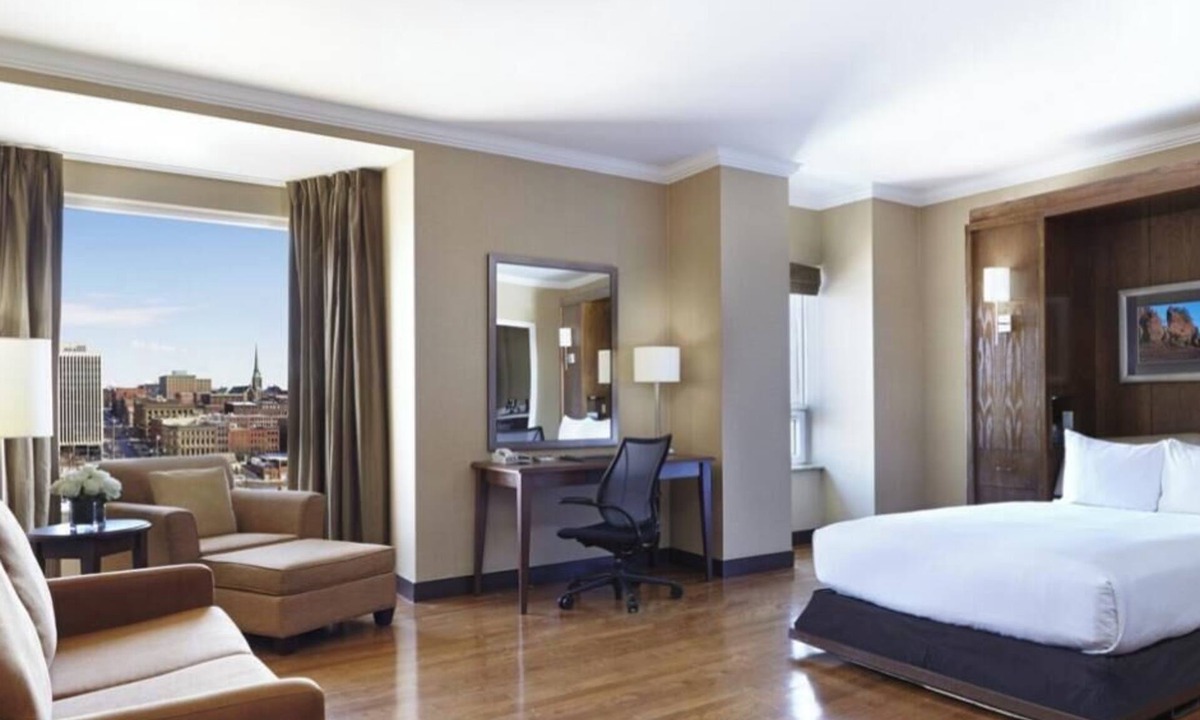 Saint John Hotel | Saint John Harbourfront Hotel