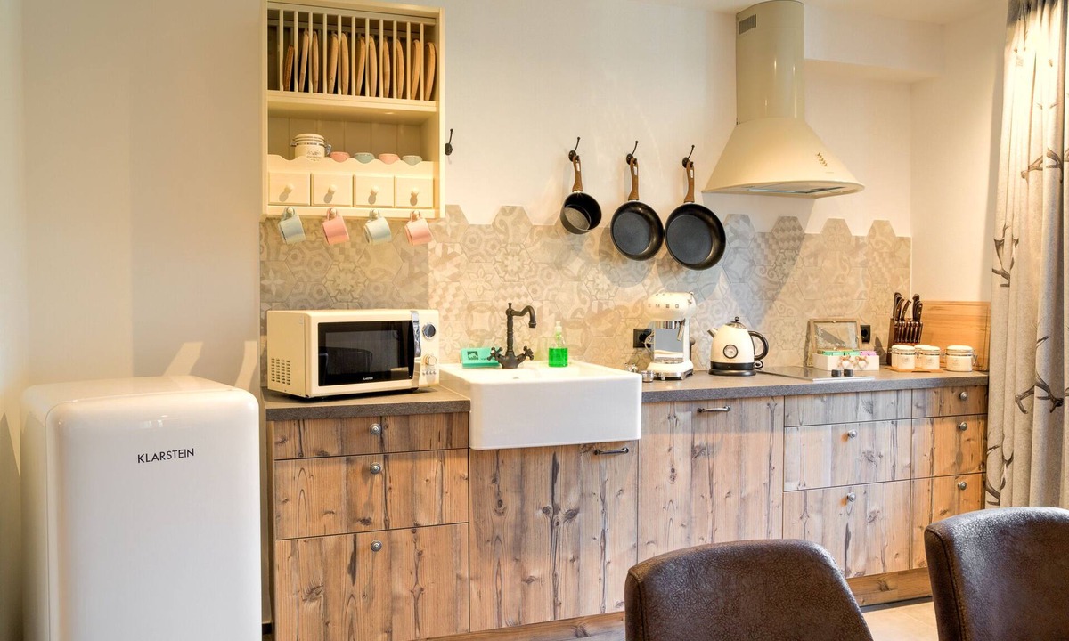 Collalbo Apartment | Schartneralm, pine