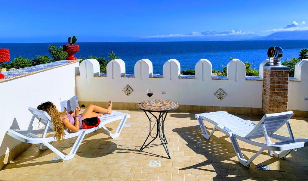 Porticello Apartment | Seafront House Gabbiano Azzurro