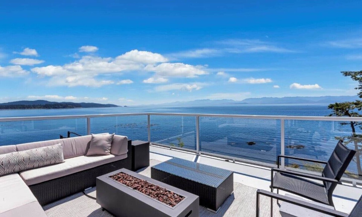 Otter Point House | Seawood Oceanfront Suite: 2-Bed with Private Beach!