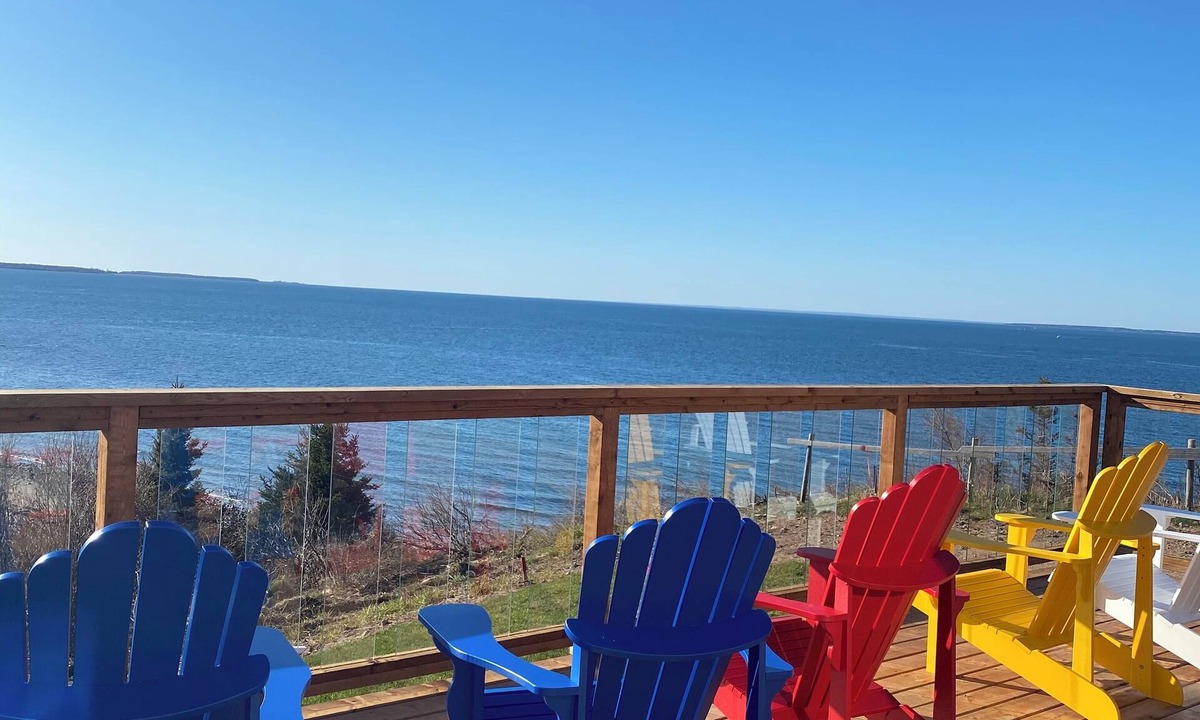Trenton House | Secluded Sinclair Island Cliff with Water View and amazing SUNSETS