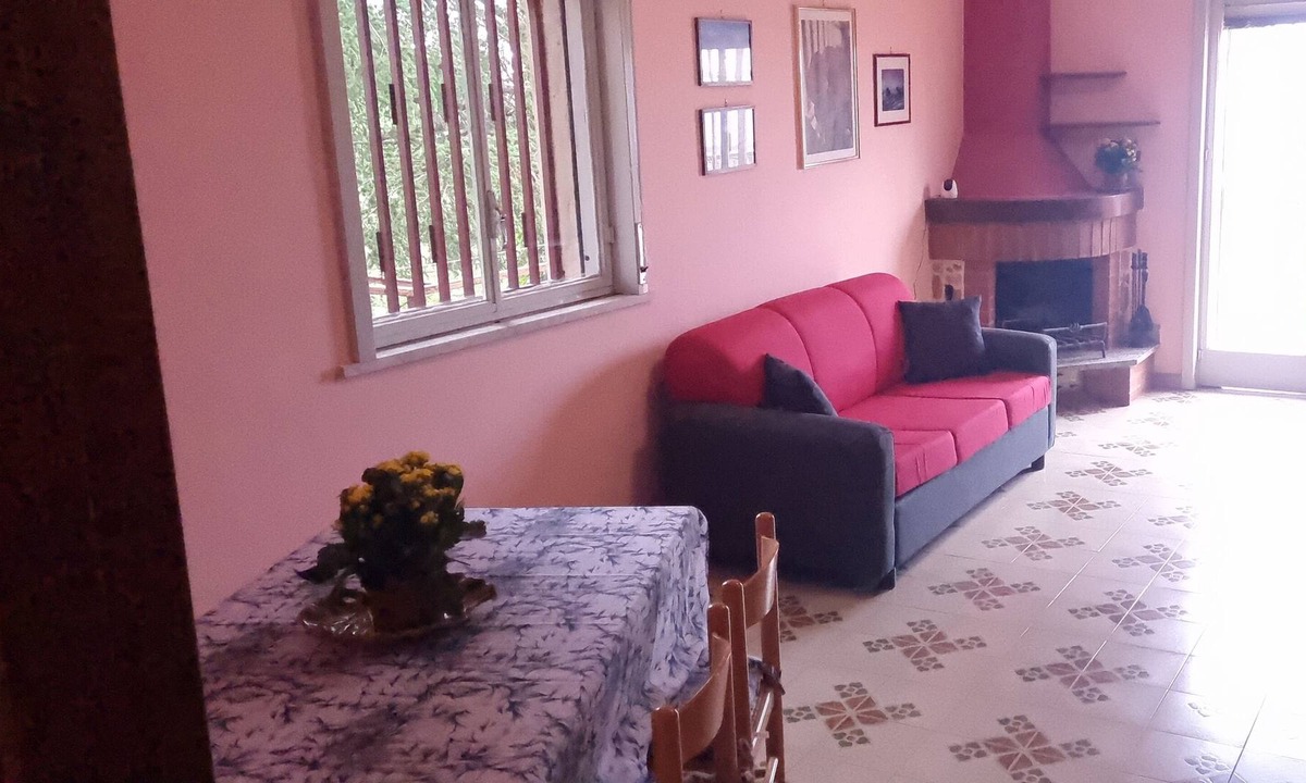 Zafferana Etnea House | Second floor in villa at the foot of Etna panoramic for mountain lovers.