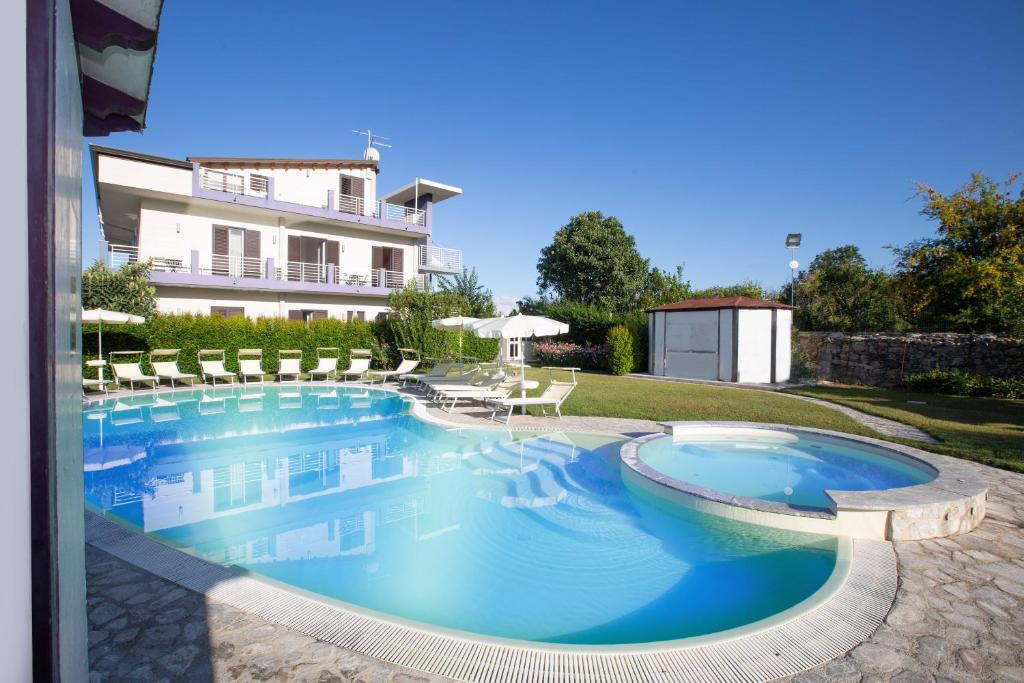 Capo d'Orlando House | Selenite
