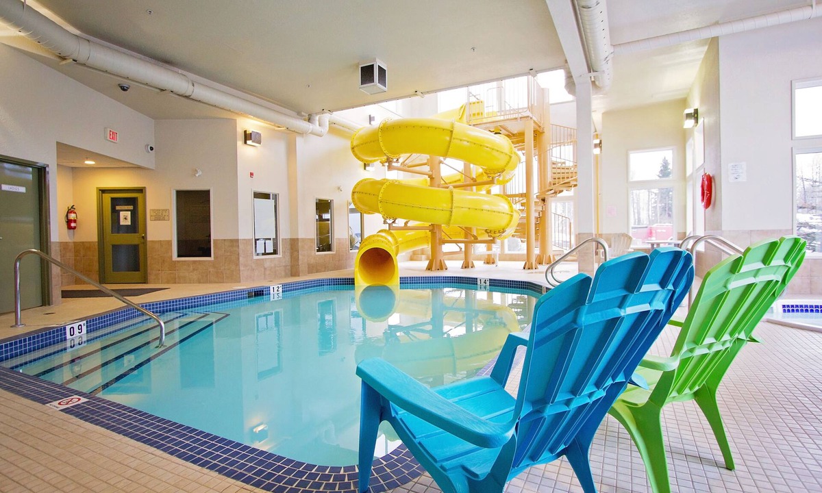 Drayton Valley Hotel | Service Plus Inns & Suites Drayton Valley