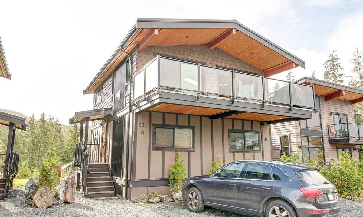 Port Renfrew House | Shore 2 Please (Oceanview with Amazing Views)