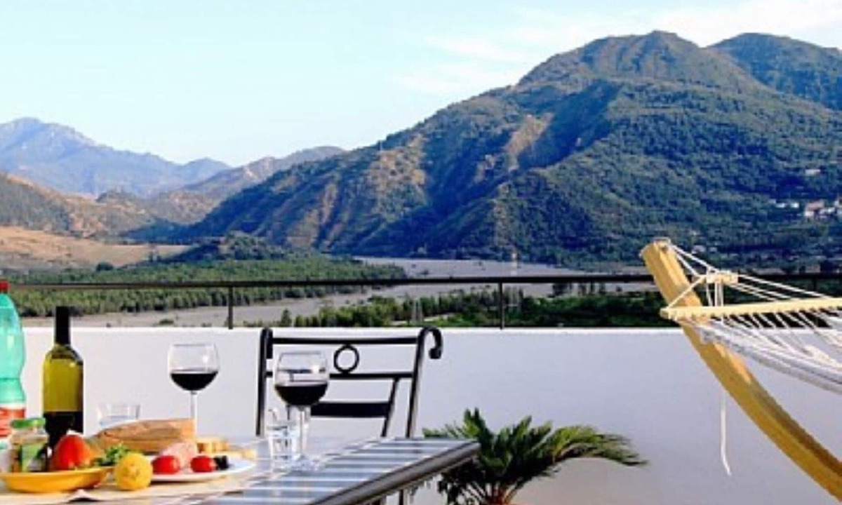 Rodi Milici Apartment | Sicilia - Casa Bianca Grande apartment for 2-8 persons