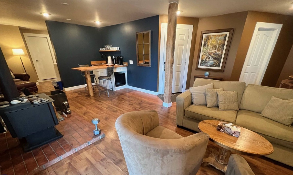 Keremeos Apartment | Similkameen Wild 5-BDR Homestead Suite Immersed in Nature and on the River