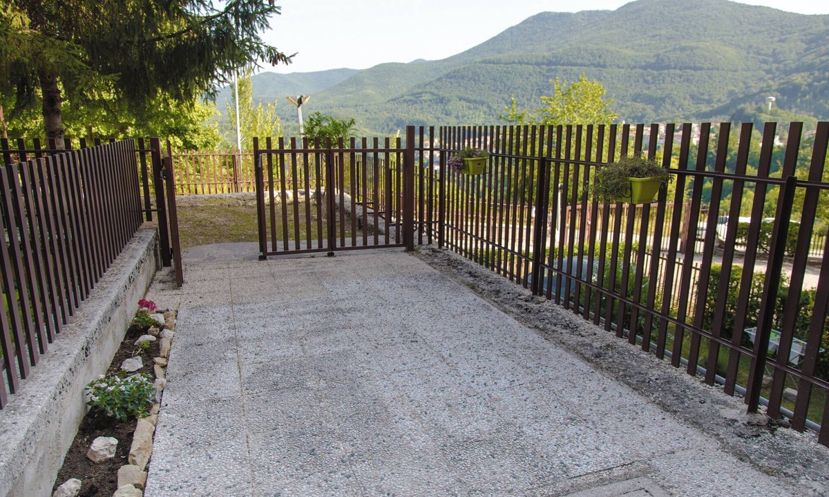 Petrella Liri Apartment | Small but lovely apartment in Marsica, on a hill surrounded by greenery!