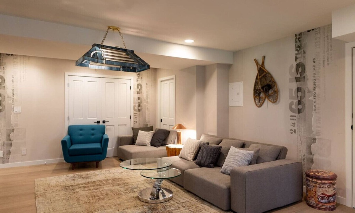 Nicklaus North Apartment | Spacious 2BR: 5 min to Village Sleep 6 w/Hot Tubon Nick North Golf Course